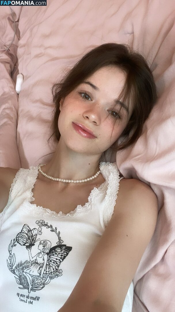  / A_Bit_Rebecca / A_Little_Rebecca Nude OnlyFans  Leaked Photo #4