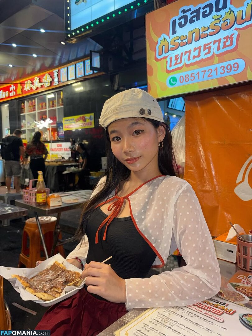 Saipetch B. / aaomhelloo Nude OnlyFans  Leaked Photo #6