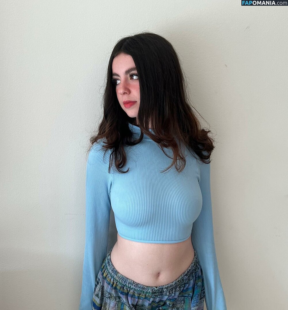 Abi / Abicita / Abicita.a / abicita.aa / abigailamadore Nude OnlyFans  Leaked Photo #16