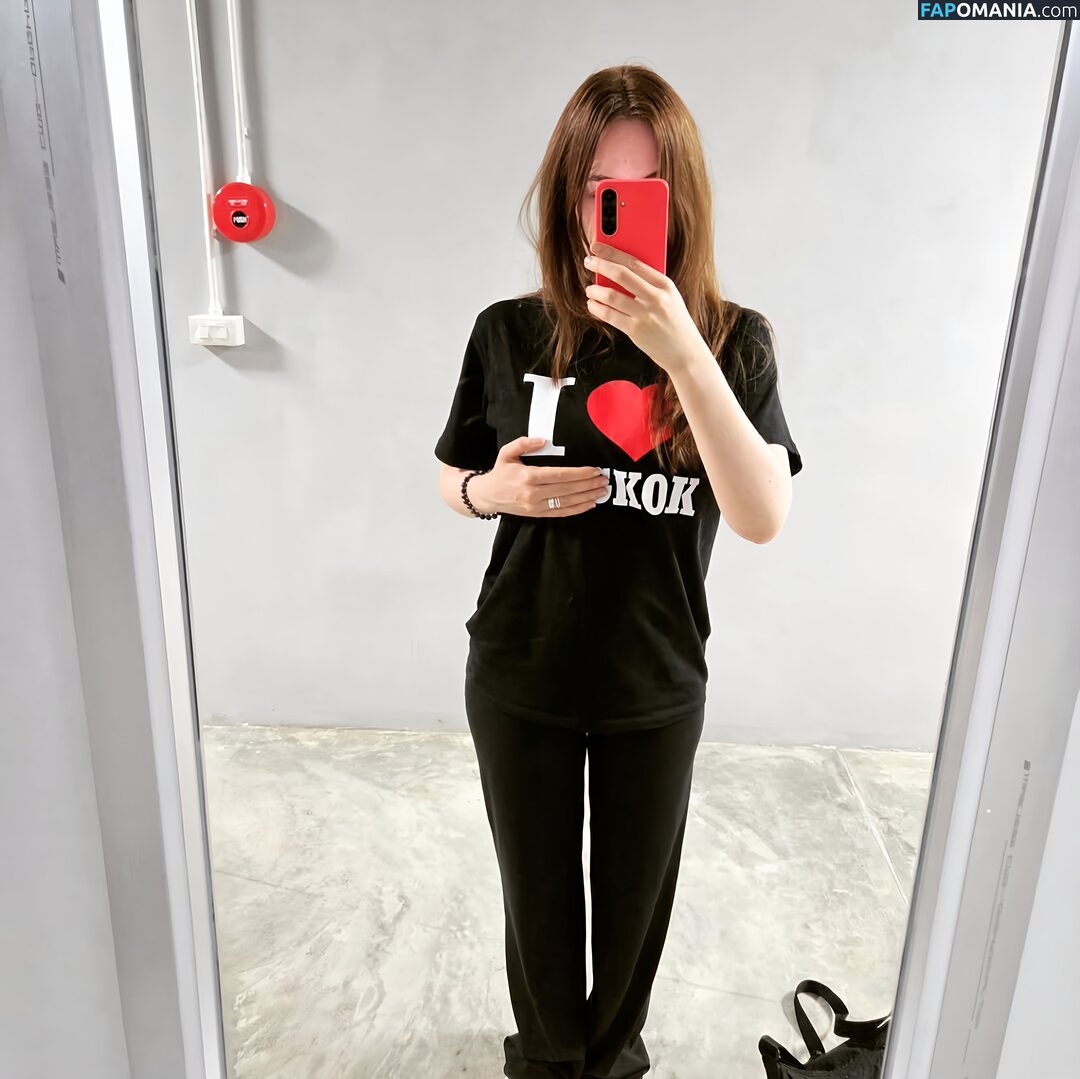 actuallyalisa / https: Nude OnlyFans  Leaked Photo #6