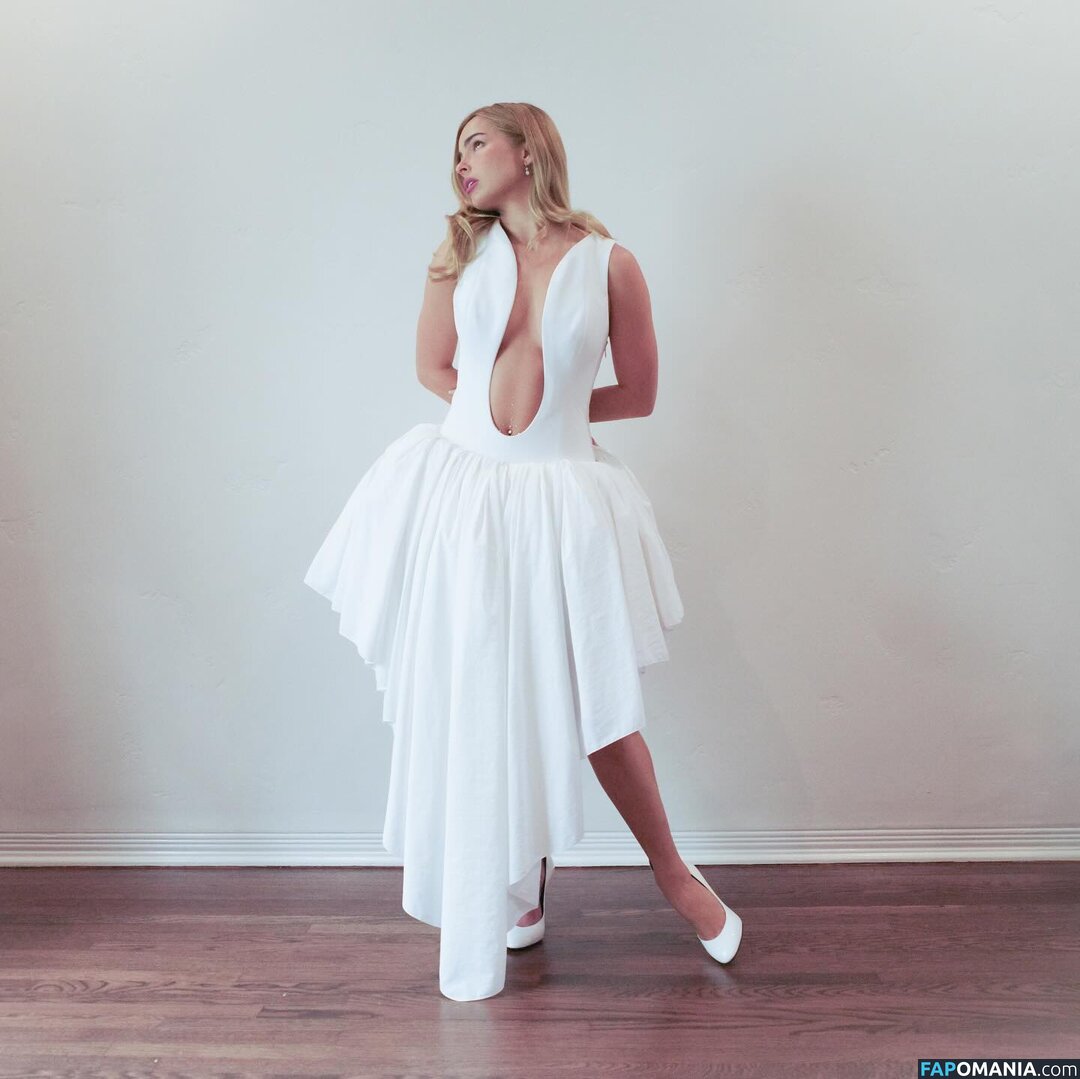 Addison Rae / addie_the_baddie / addisonraee Nude OnlyFans  Leaked Photo #63