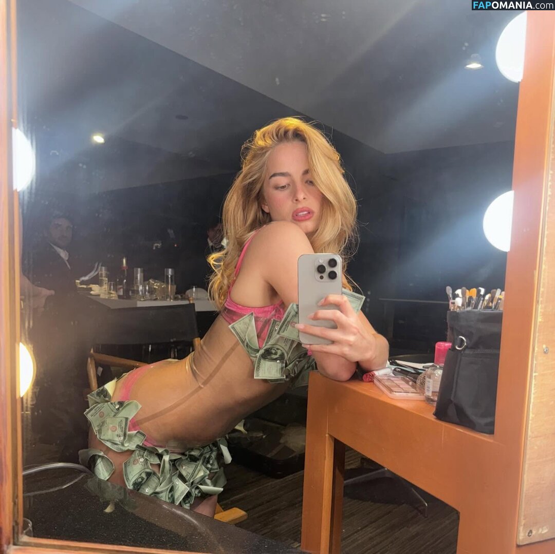 Addison Rae / addie_the_baddie / addisonraee Nude OnlyFans  Leaked Photo #66