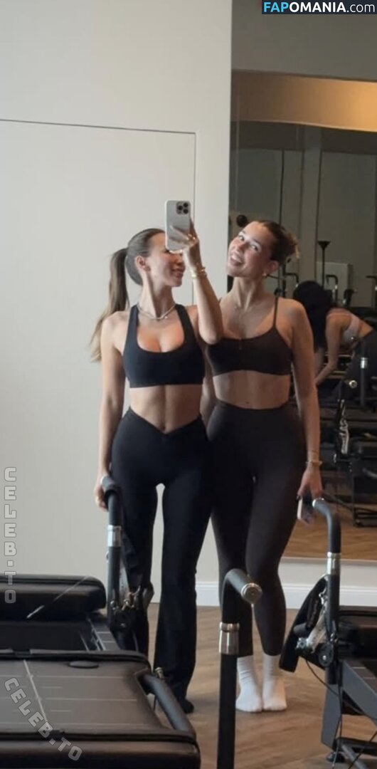 Adorable Caro / adorable_caro Nude OnlyFans  Leaked Photo #2