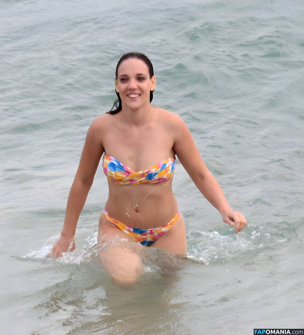 Adriana Birolli / adrianabirolli / adrivainilla Nude OnlyFans  Leaked Photo #6