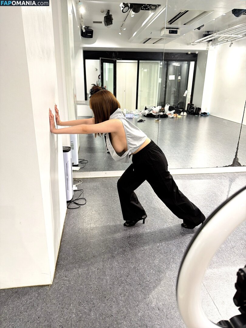 airi_han / airi_yanooo / xusa4x Nude OnlyFans  Leaked Photo #20