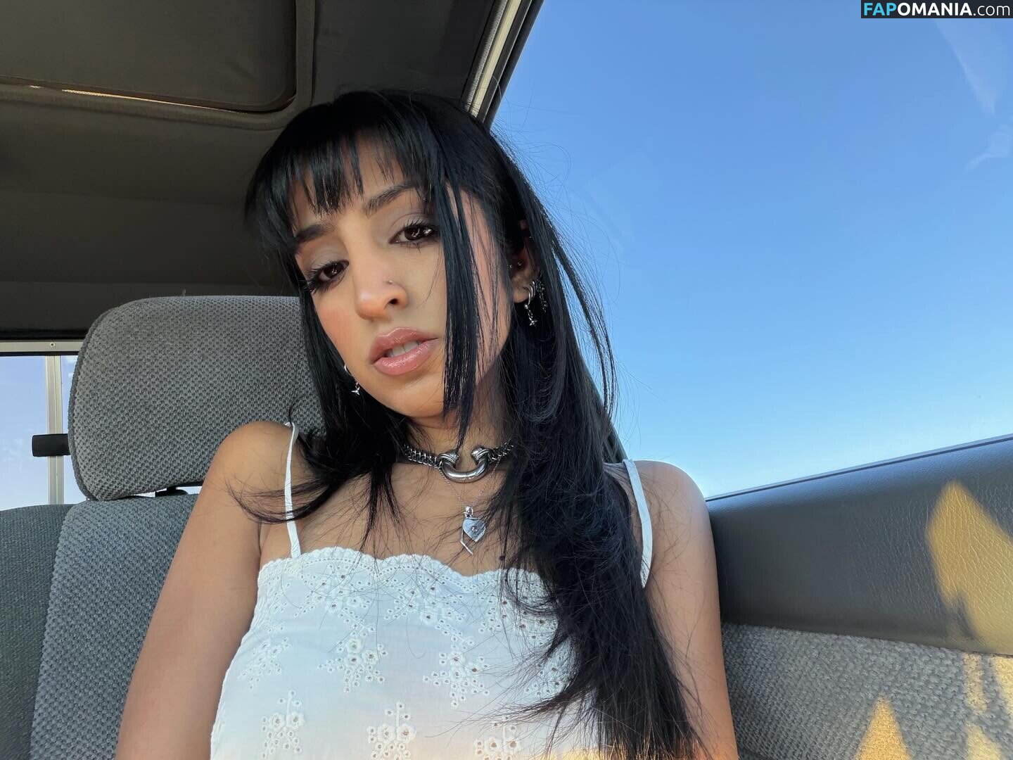 Aislinn Ritchie / aislinnritchie Nude OnlyFans  Leaked Photo #3