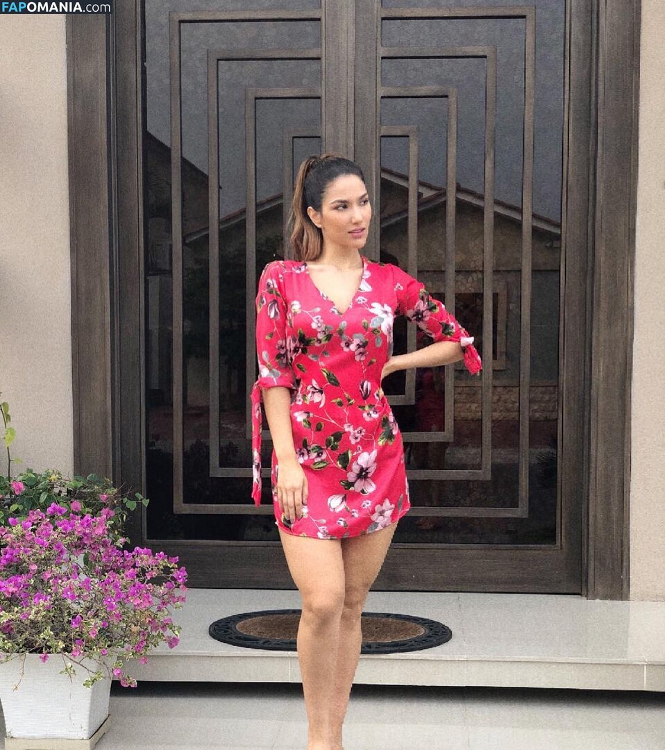 Alejandra Jaramillo / ale_jaramillo Nude OnlyFans  Leaked Photo #2