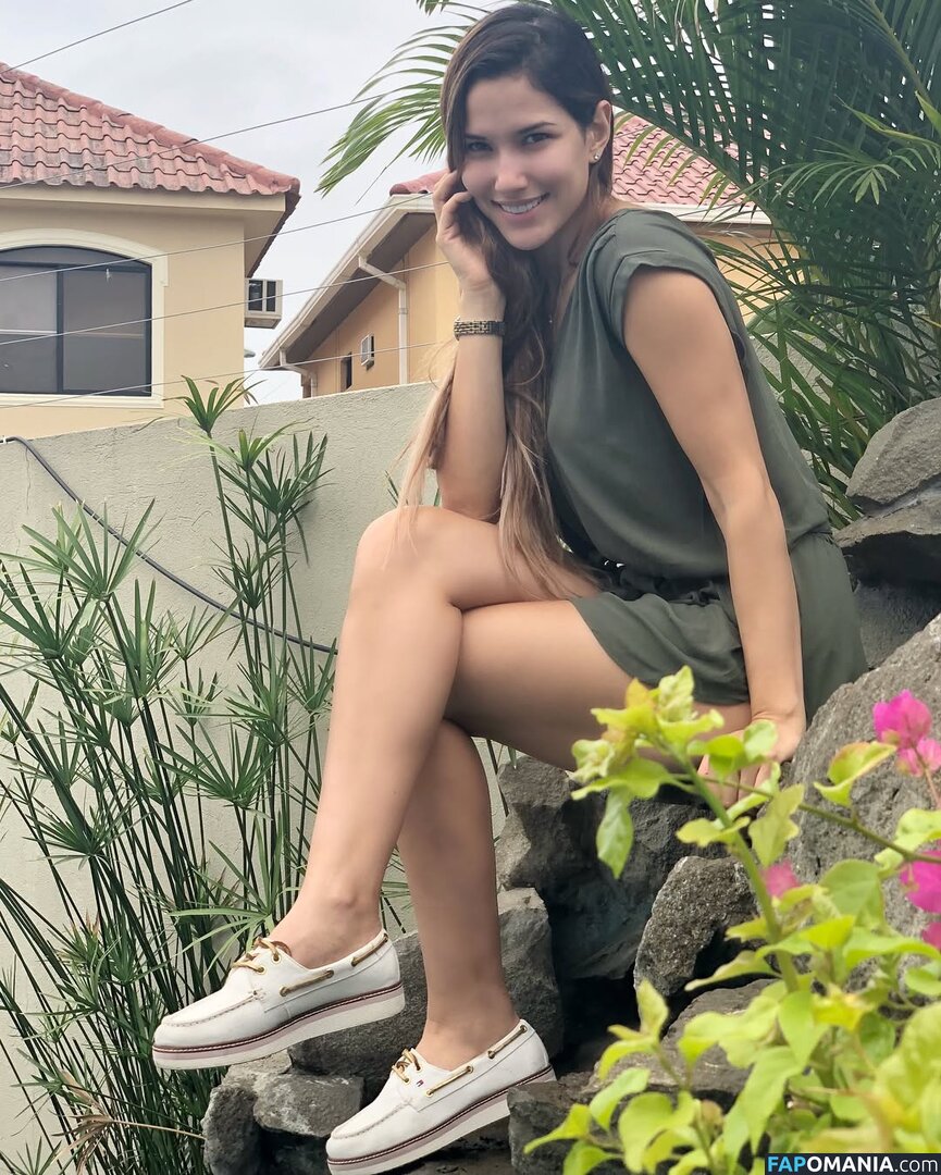 Alejandra Jaramillo / ale_jaramillo Nude OnlyFans  Leaked Photo #5