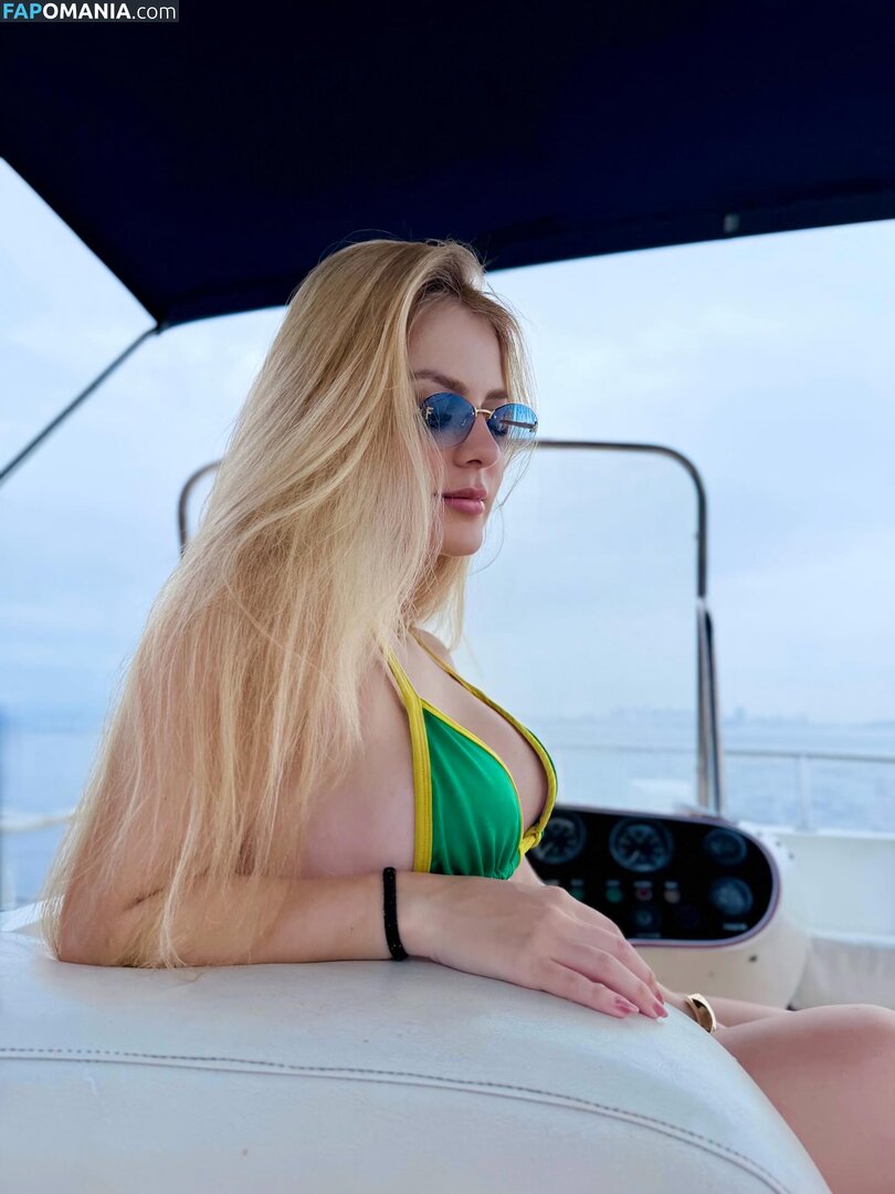 Alessandravieira / alessvieira Nude OnlyFans  Leaked Photo #2