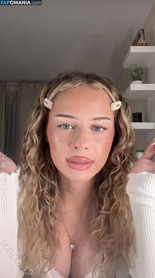 ALESSIASXR Nude OnlyFans  Leaked Photo #1