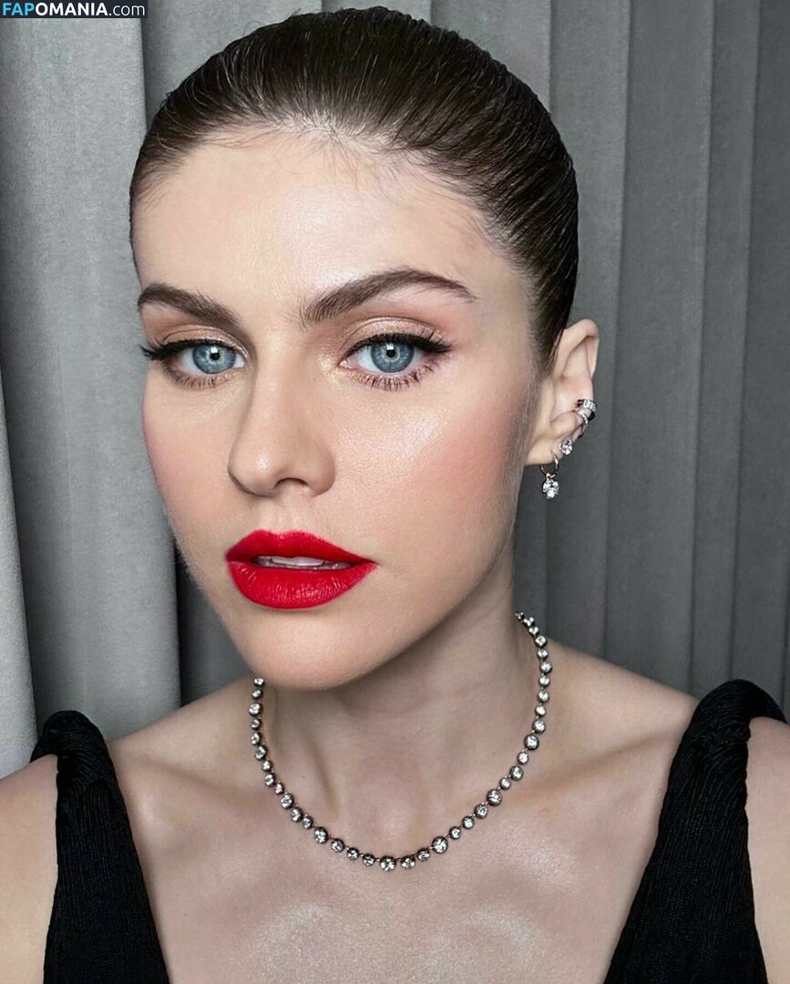 Alexandra Daddario / alexandradaddario Nude OnlyFans  Leaked Photo #473