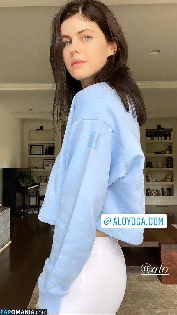 Alexandra Daddario / alexandradaddario Nude OnlyFans  Leaked Photo #2066