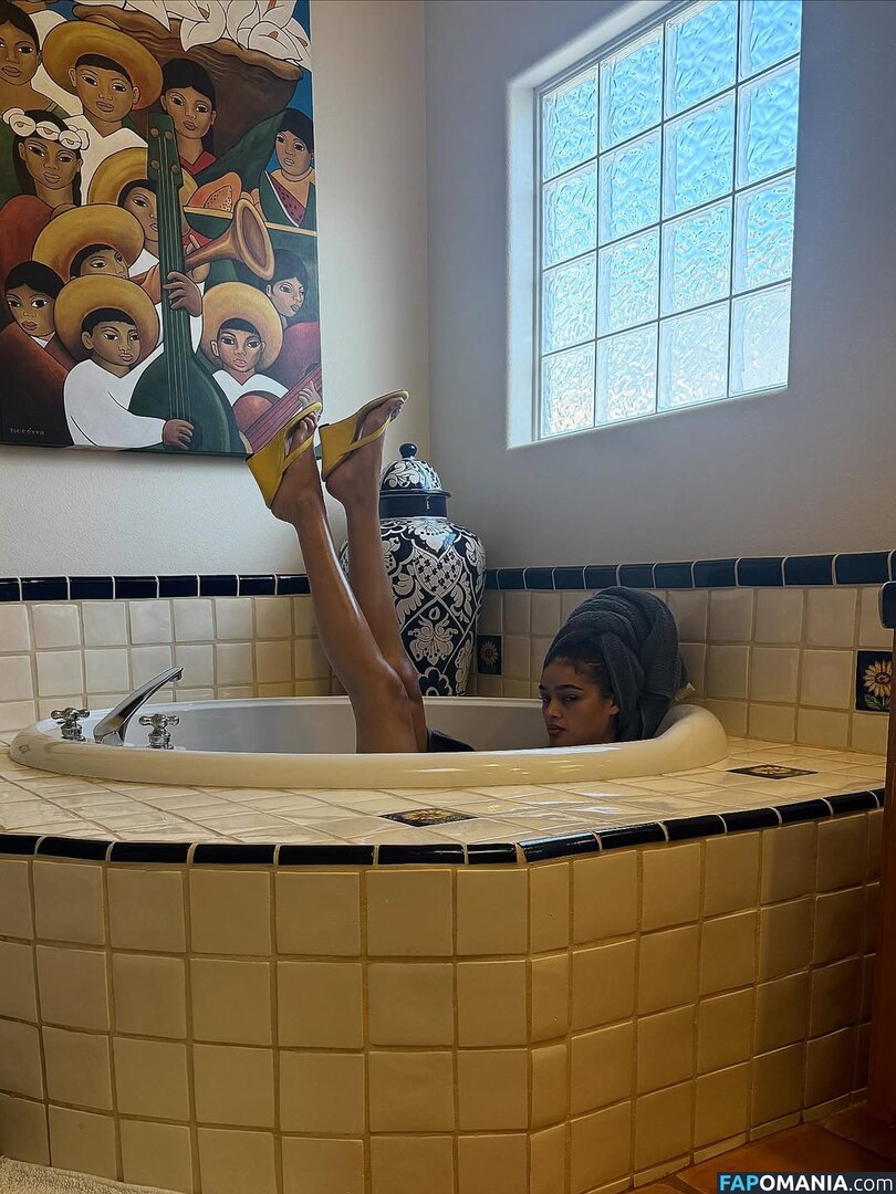 Alexis Carrington / Lexcarringtonn / carringtondurham / sexilexisexi Nude OnlyFans  Leaked Photo #22