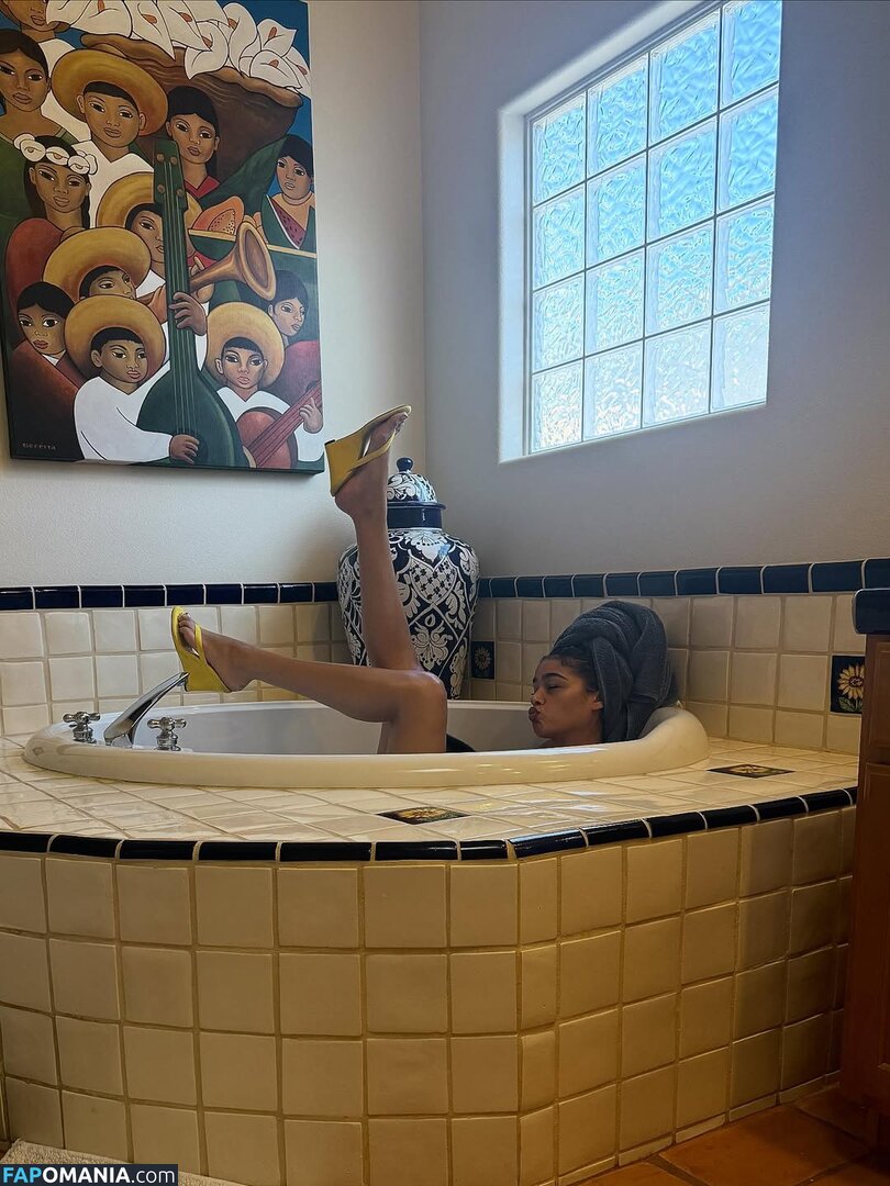 Alexis Carrington / Lexcarringtonn / carringtondurham / sexilexisexi Nude OnlyFans  Leaked Photo #24