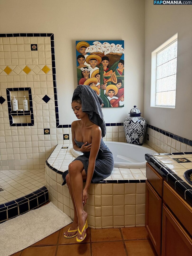 Alexis Carrington / Lexcarringtonn / carringtondurham / sexilexisexi Nude OnlyFans  Leaked Photo #27