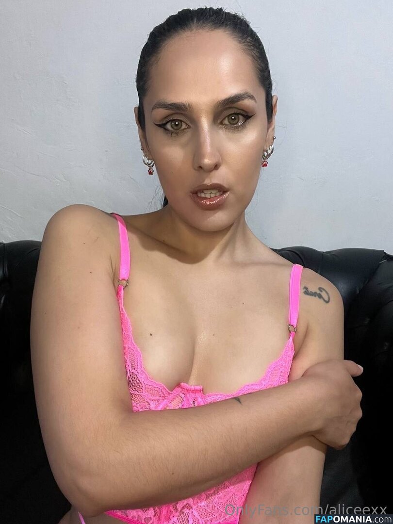 alceegee / ali.cee Nude OnlyFans  Leaked Photo #4