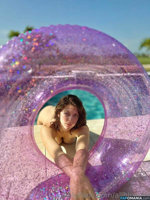 Polly Pocket / aliblue222 / nexttoblue / tinythicums Nude OnlyFans  Leaked Photo #5