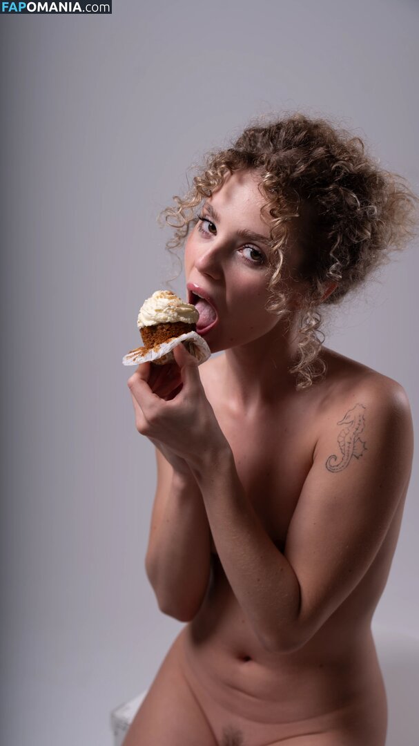 Alice Li / aliceli_official Nude OnlyFans  Leaked Photo #41