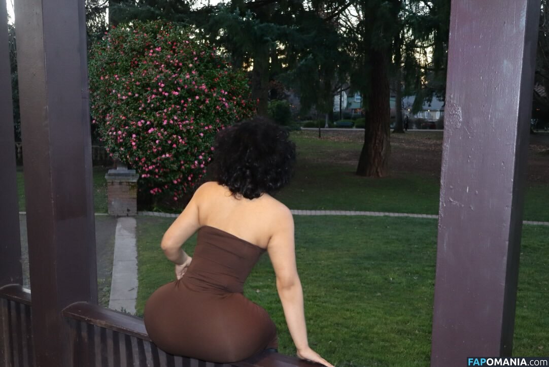 aliiyarose / aliyah1819 / rosebaby1819 Nude OnlyFans  Leaked Photo #2