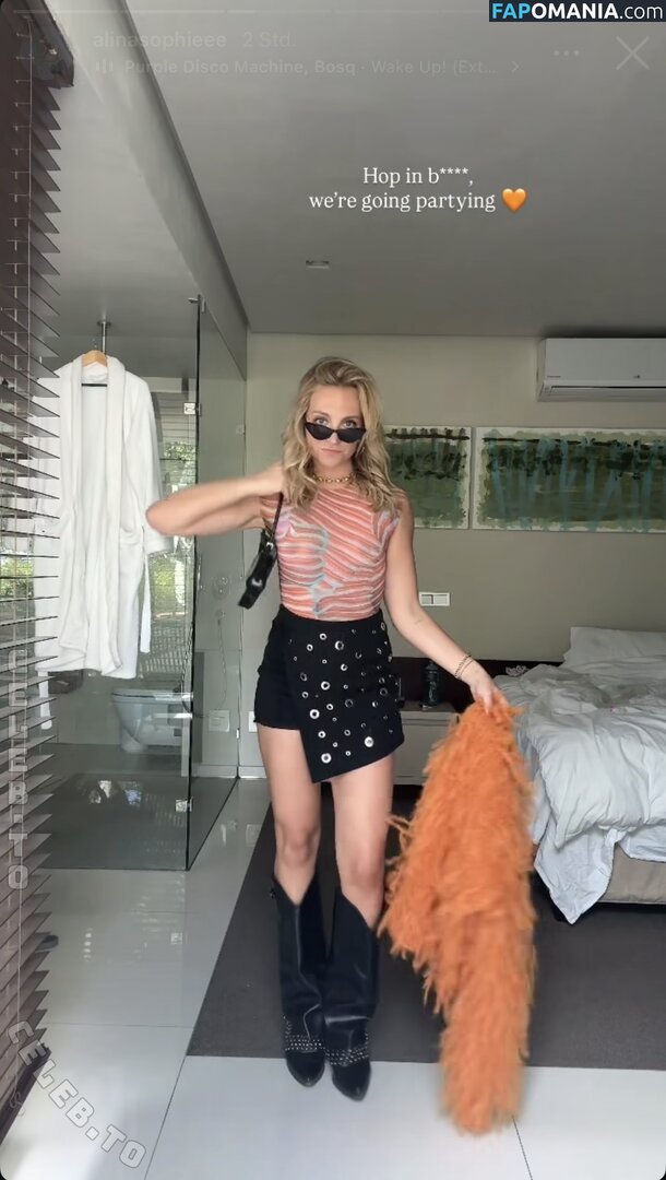 Alina Sophie Holst / alinasophieee Nude OnlyFans  Leaked Photo #1