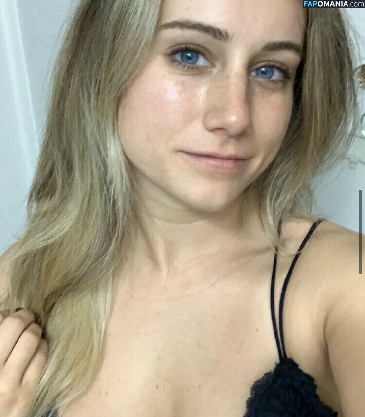 Alinabell4406 Nude OnlyFans  Leaked Photo #2