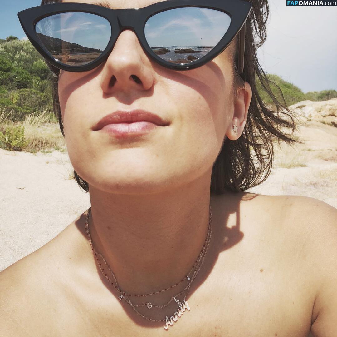 Alizee / alizeeofficiel / alizeesanzeth Nude OnlyFans  Leaked Photo #7