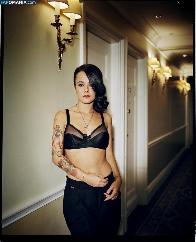 Alizee / alizeeofficiel / alizeesanzeth Nude OnlyFans  Leaked Photo #18