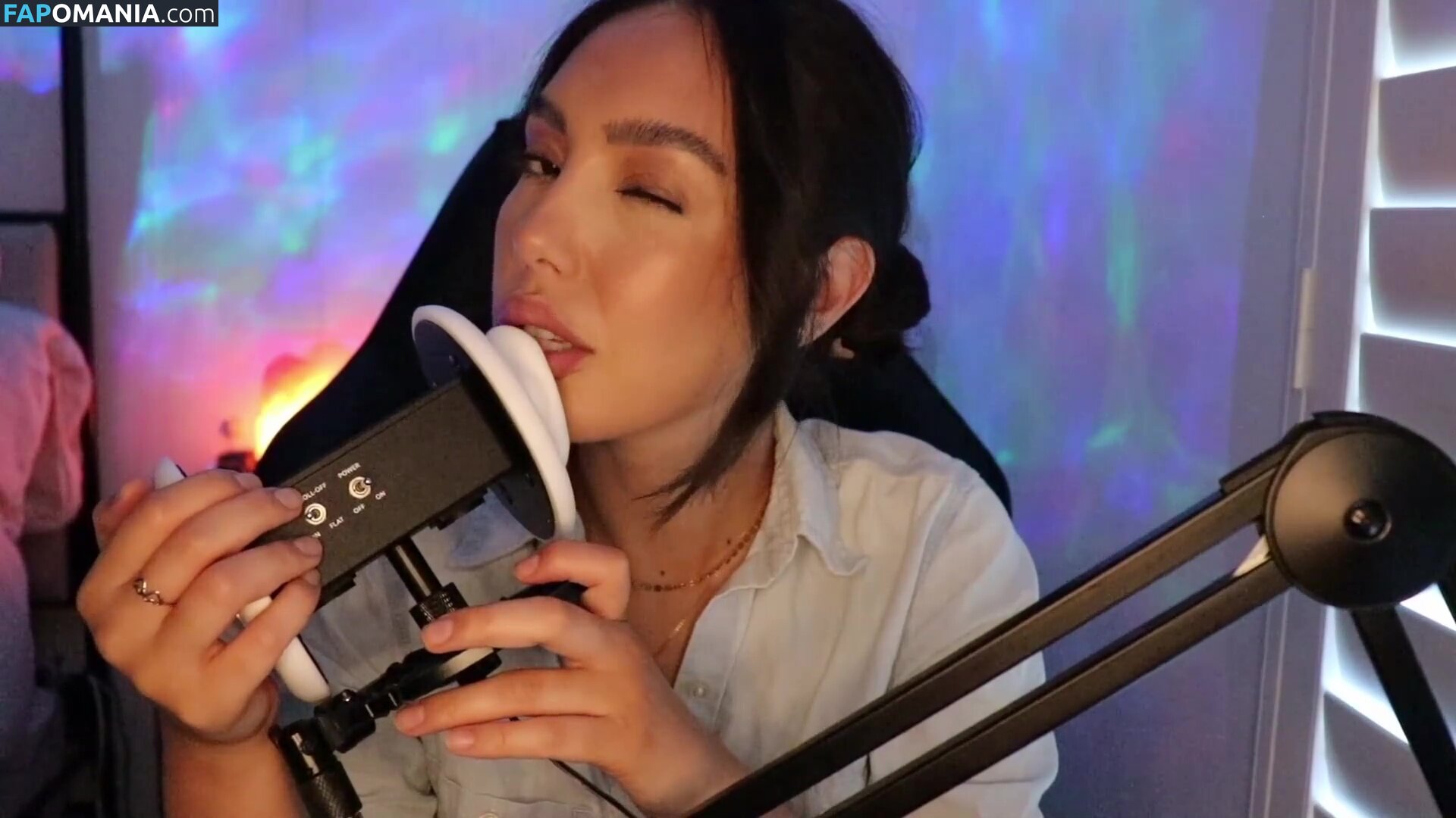 All Bella / AllBellaASMR Nude OnlyFans  Leaked Photo #4