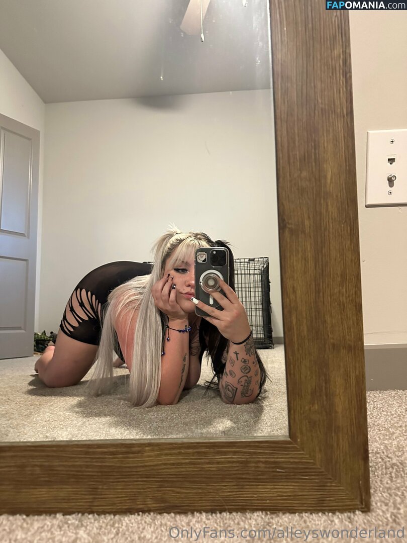 alleyswonderland / alleyswonderlandxo Nude OnlyFans  Leaked Photo #42