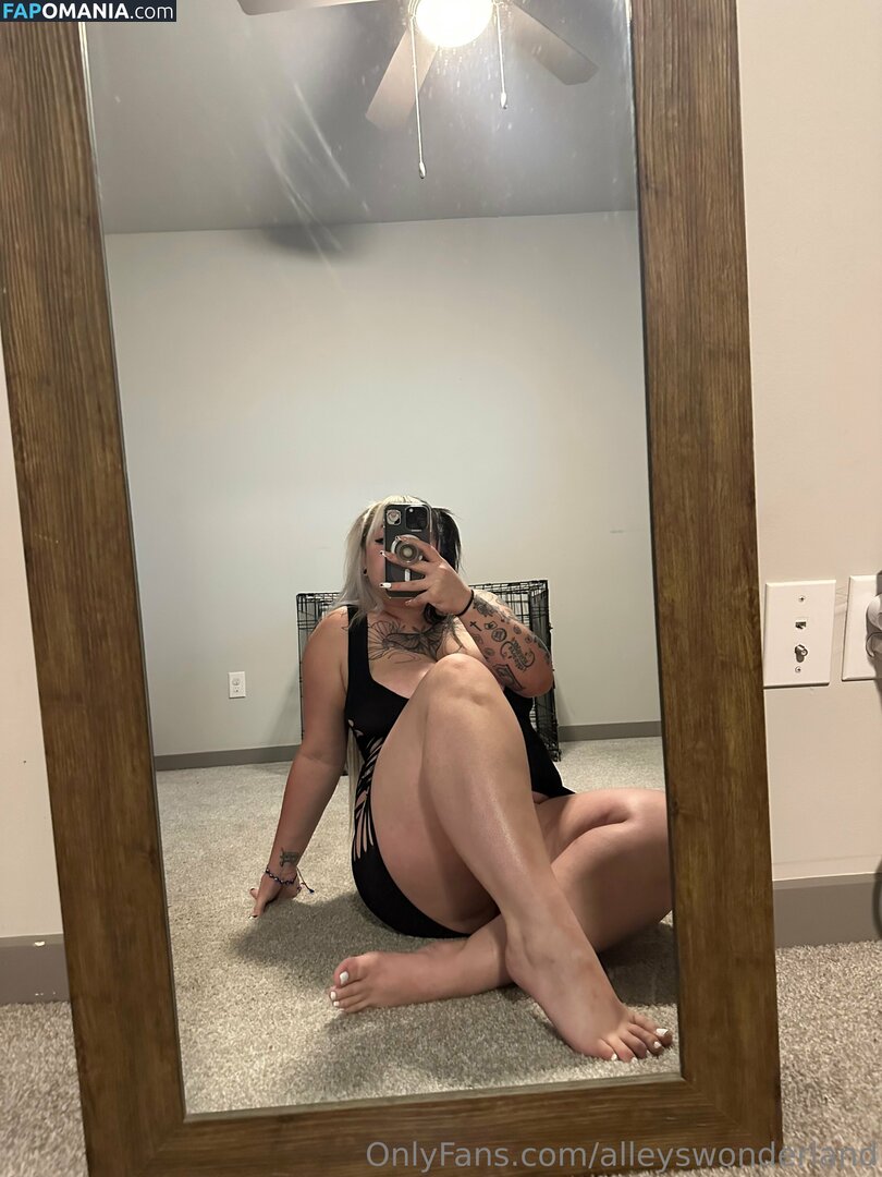 alleyswonderland / alleyswonderlandxo Nude OnlyFans  Leaked Photo #56