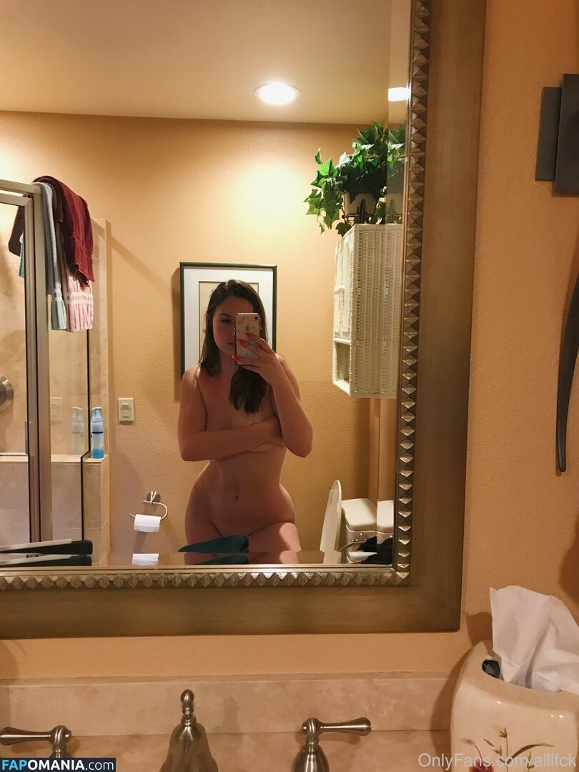 AlliSlim Thiccinger / allifck / slimficc Nude OnlyFans  Leaked Photo #10