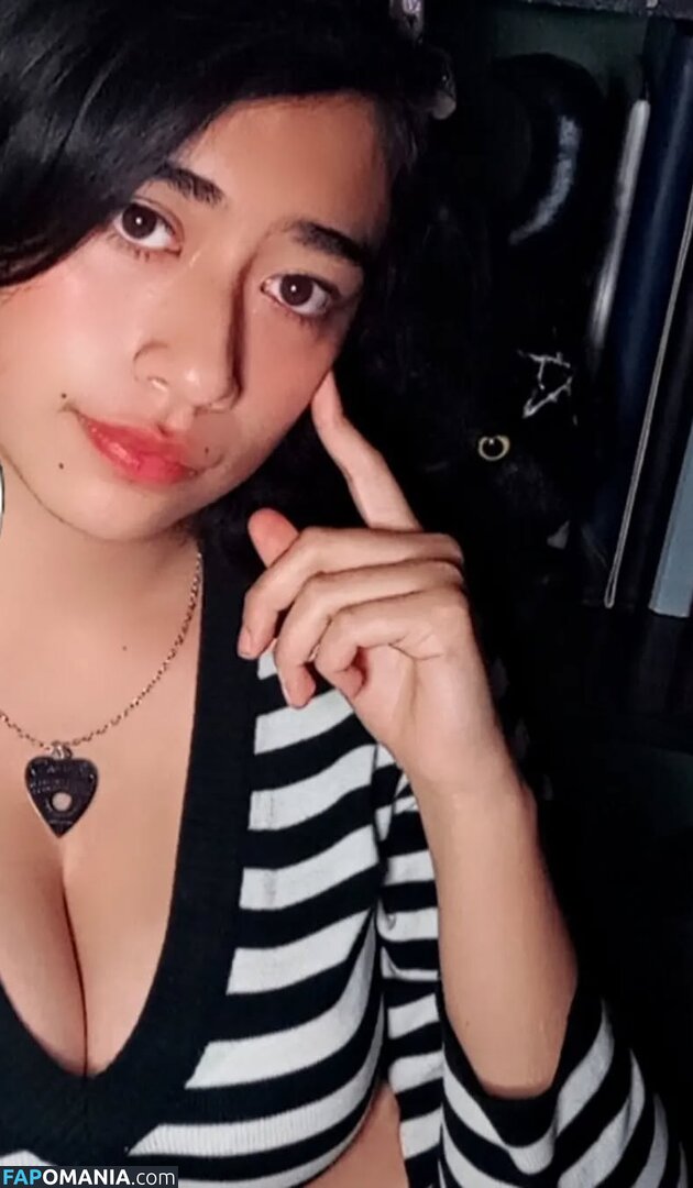 Allisauria / https: Nude OnlyFans  Leaked Photo #18