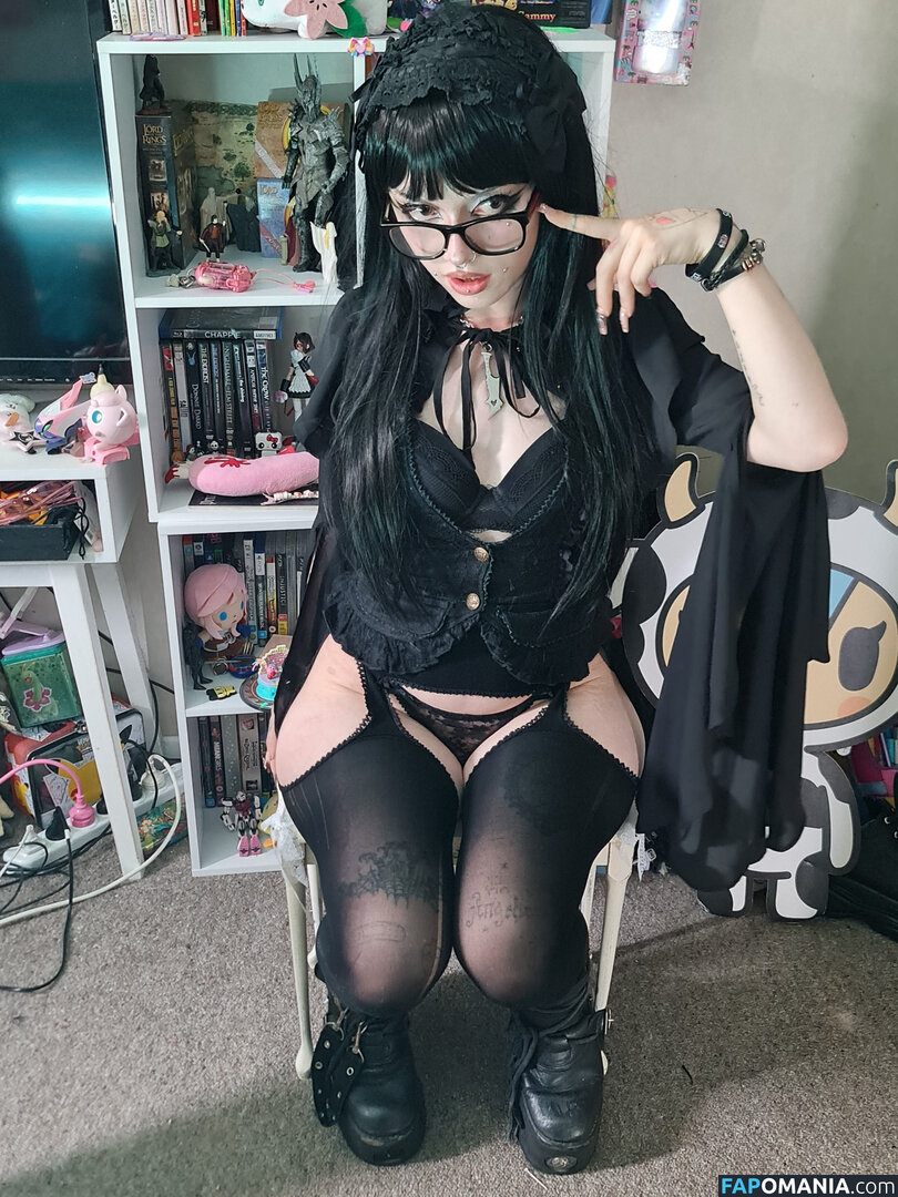 +:｡.ruby ʚ ♡ ɞ ⋆ ✧.｡ / allmyheartbear / myarykerx / usakumyawhore / usakyumawhore Nude OnlyFans  Leaked Photo #4