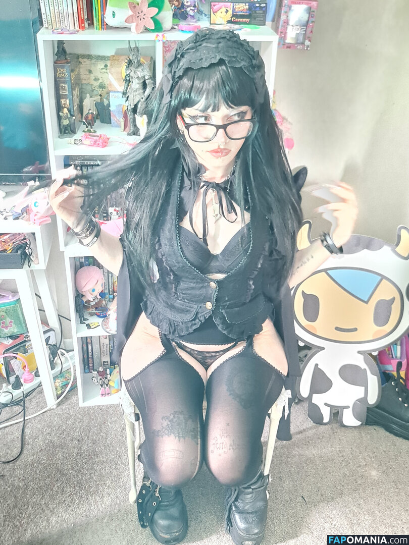 +:｡.ruby ʚ ♡ ɞ ⋆ ✧.｡ / allmyheartbear / myarykerx / usakumyawhore / usakyumawhore Nude OnlyFans  Leaked Photo #6