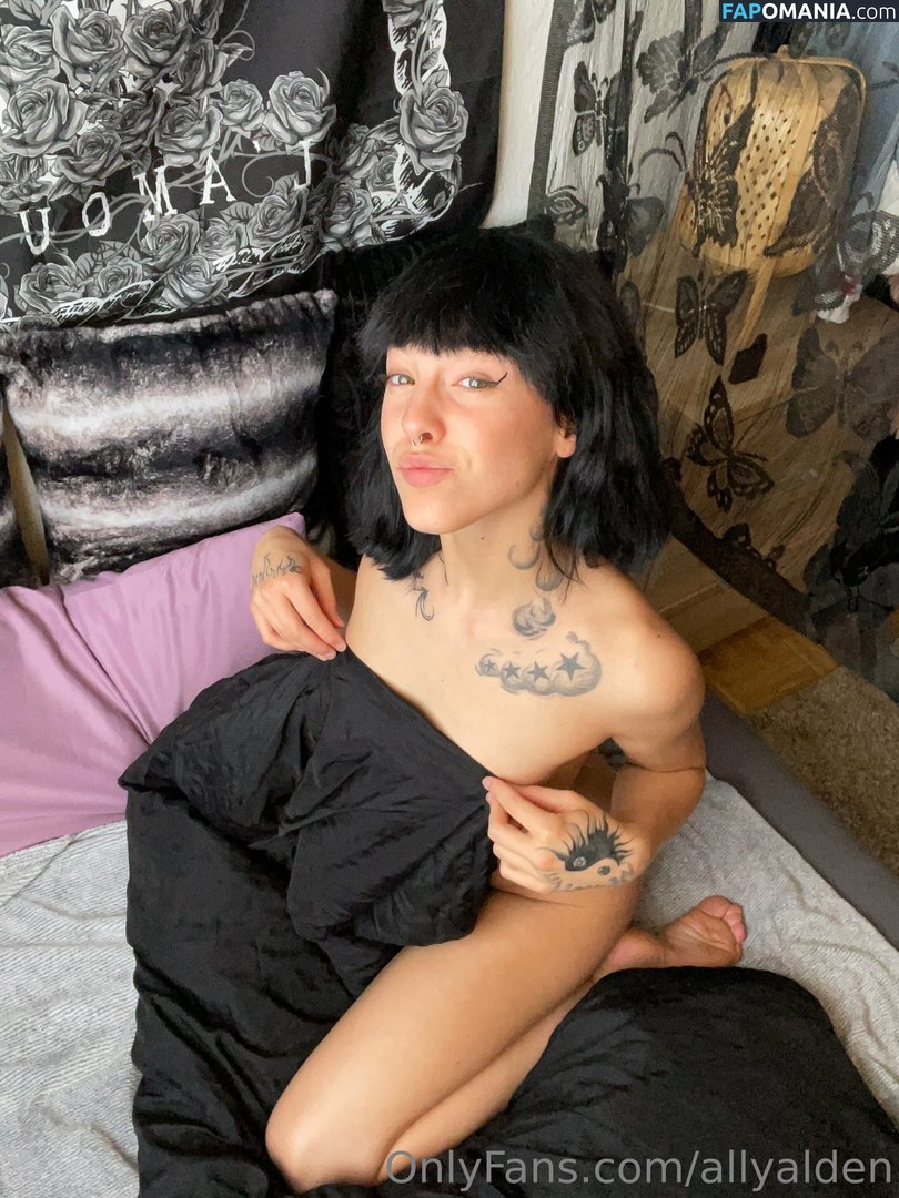 Ally Alden / ally.aldeen / allyalden / missally_xo / witchy_blossom Nude OnlyFans  Leaked Photo #10