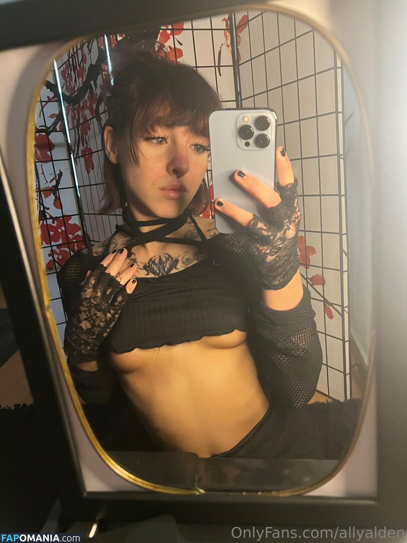 Ally Alden / ally.aldeen / allyalden / missally_xo / witchy_blossom Nude OnlyFans  Leaked Photo #36