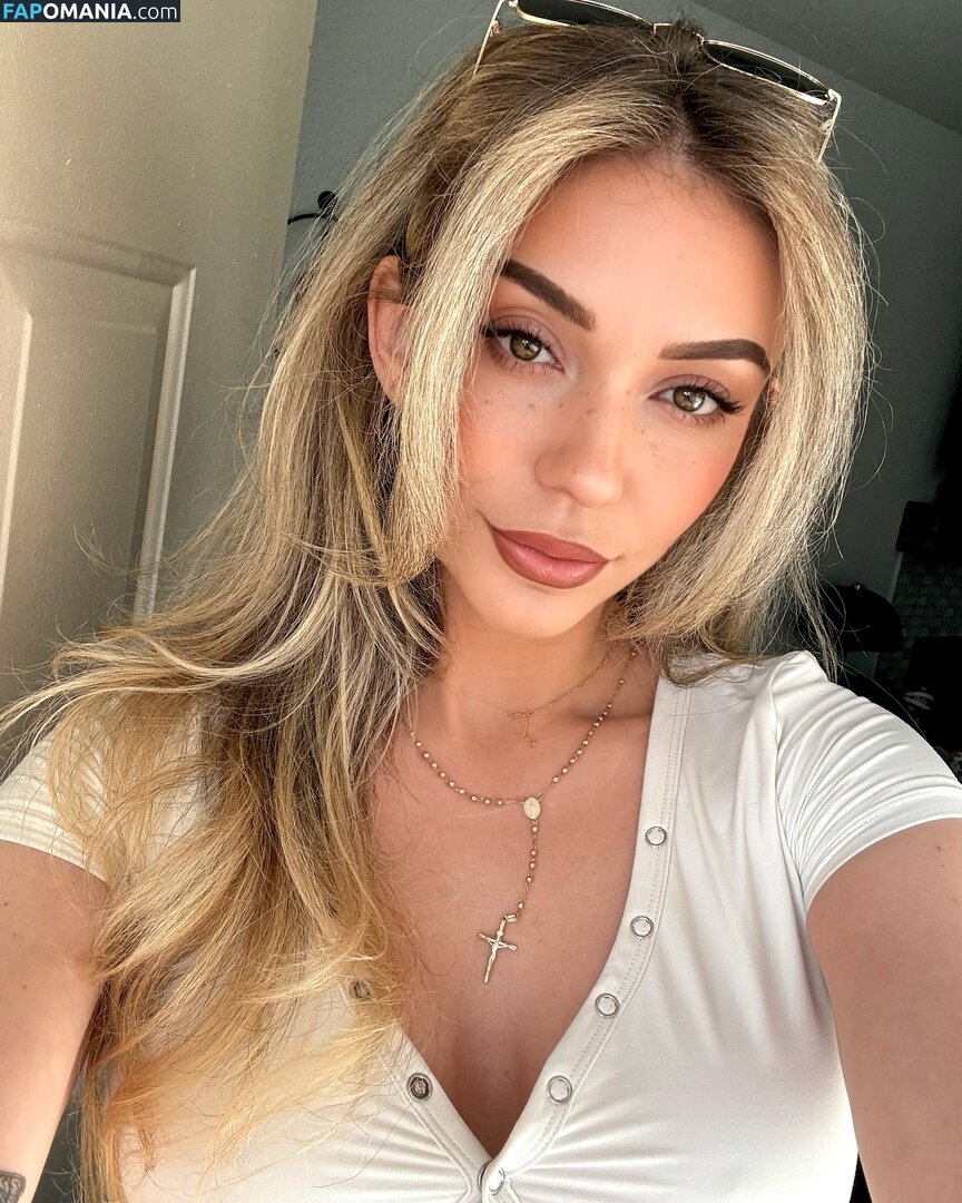 AlxxPistol / alexandramurguiaa Nude OnlyFans  Leaked Photo #11