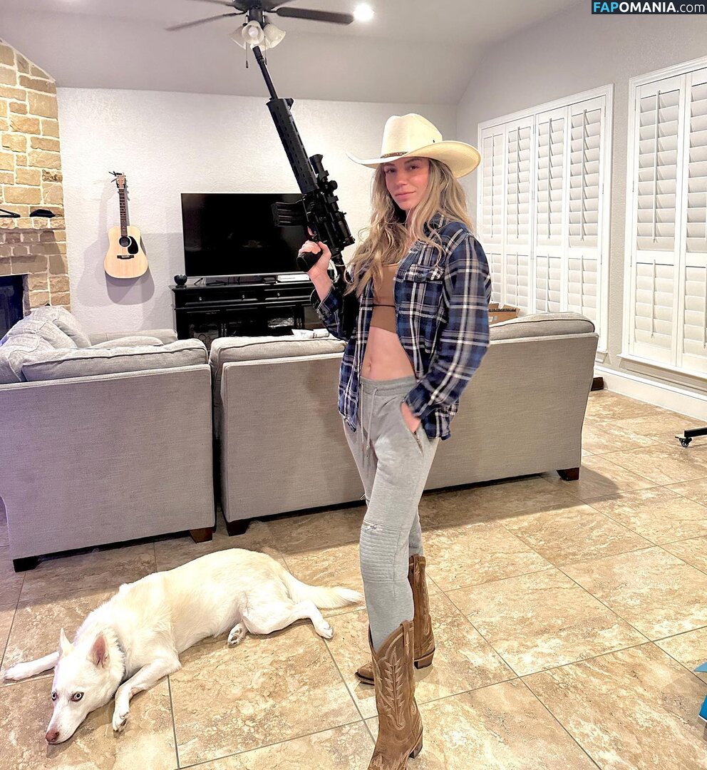 AlxxPistol / alexandramurguiaa Nude OnlyFans  Leaked Photo #12