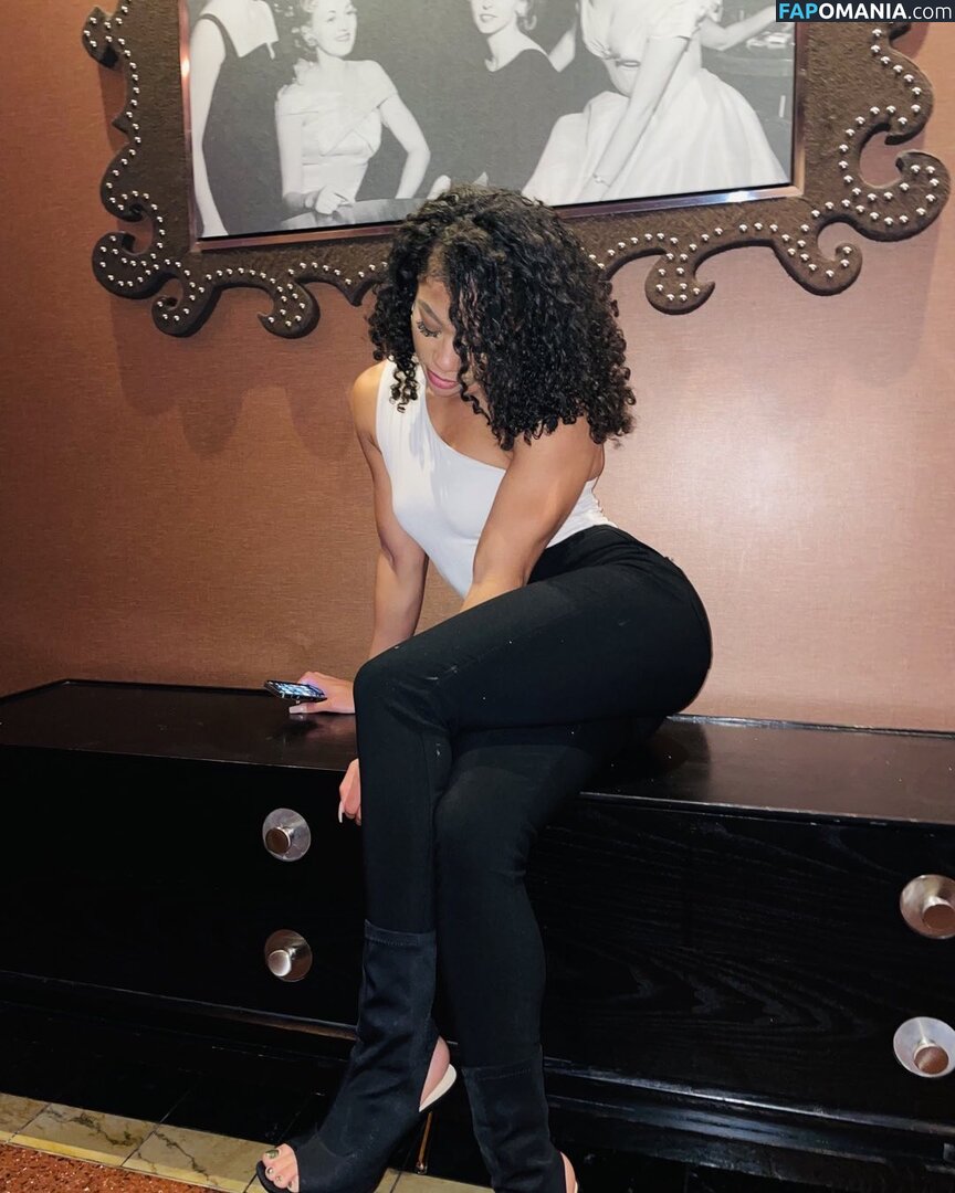 Alycia Baumgardner / alyciabaumgardner Nude OnlyFans  Leaked Photo #3