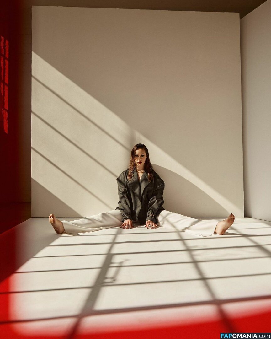 Alycia Debnam Carey / DebnamCarey / alyciajasmin Nude OnlyFans  Leaked Photo #3