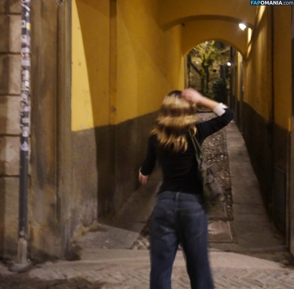 Alysa Liu / AlysaLiu / alysaxliu / https: Nude OnlyFans  Leaked Photo #1