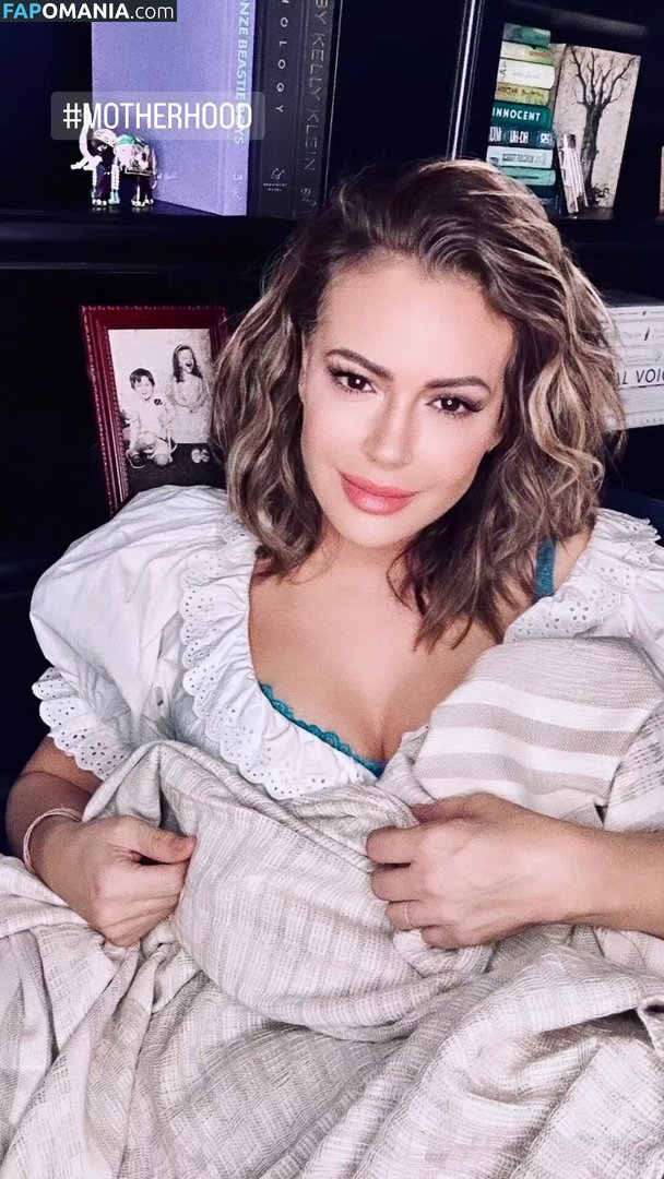 Alyssa Milano / Alyssa_Milano / milano_alyssa / milanoxxx Nude OnlyFans  Leaked Photo #19