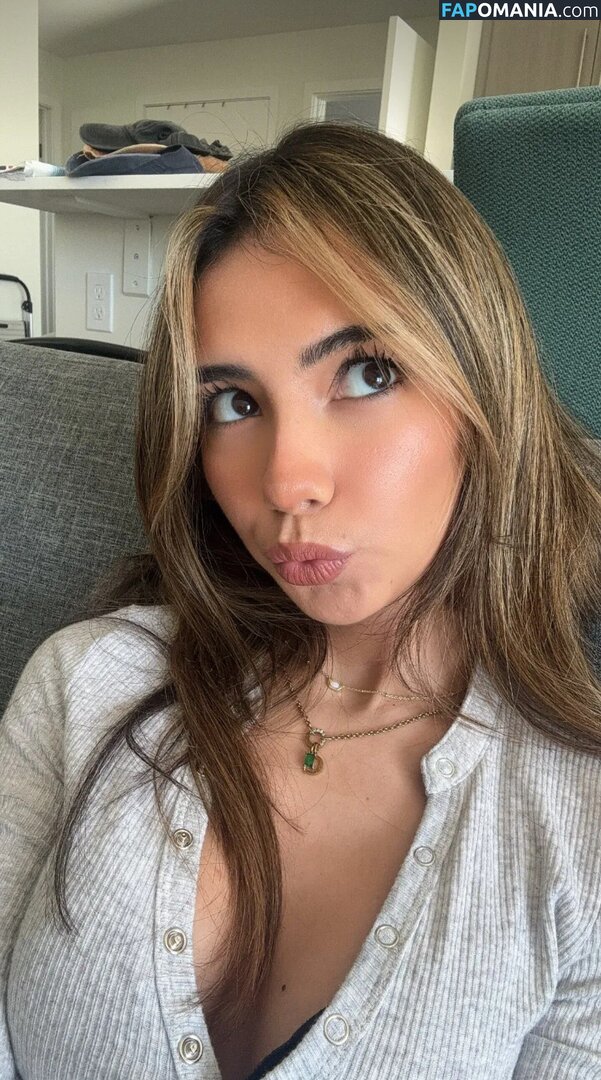 alyssa.sanchez / lousyfaerie Nude OnlyFans  Leaked Photo #5