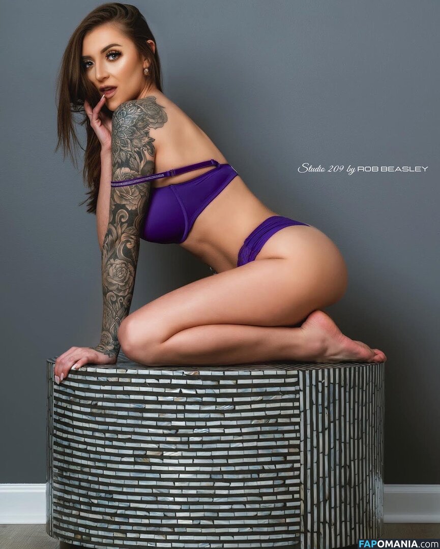 Amaya Anne / Emma Rourke / _amayaanne / amayaannee / inkkedbabe Nude OnlyFans  Leaked Photo #1