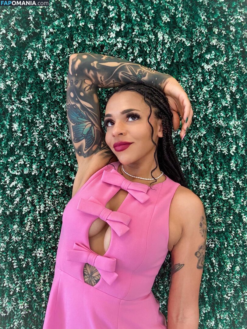 Amber Reacts / amber walker / ambercharity5 Nude OnlyFans  Leaked Photo #9