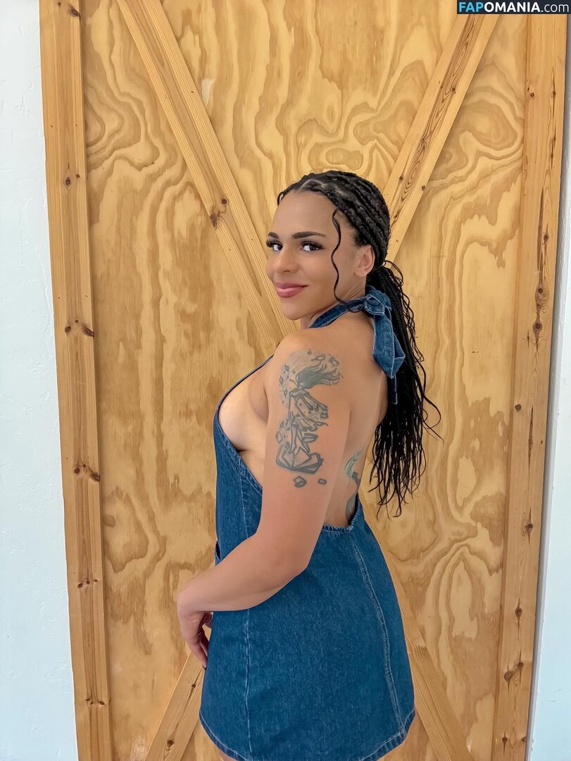 Amber Reacts / amber walker / ambercharity5 Nude OnlyFans  Leaked Photo #13