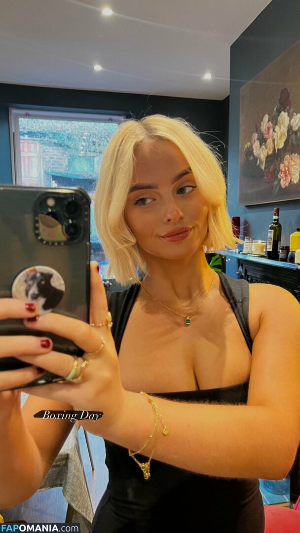 Amelia Eve Gibson / Millie Gibson / milliegibbo Nude OnlyFans  Leaked Photo #24