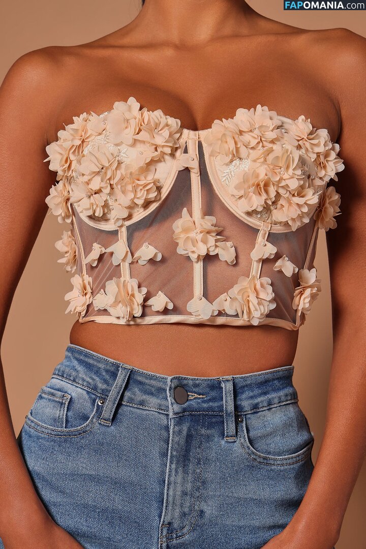 Amelia Rose Nude OnlyFans  Leaked Photo #3