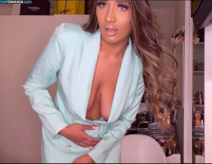 Amina Iqbal / xminaaa_ Nude OnlyFans  Leaked Photo #1