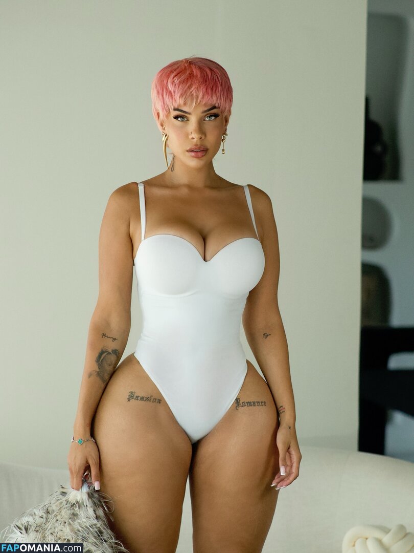 Amirah Cakequeen Nude OnlyFans  Leaked Photo #2